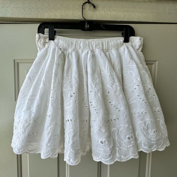 Abercrombie & Fitch White Floral Cutout Mini Skirt Size L - Picture 7 of 12